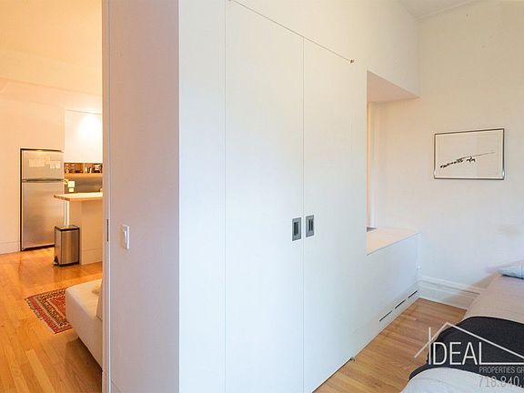 3rd image of 813 8th Ave APT 1R