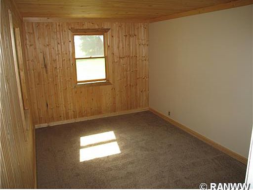 5th image of 1135 W Maple Road