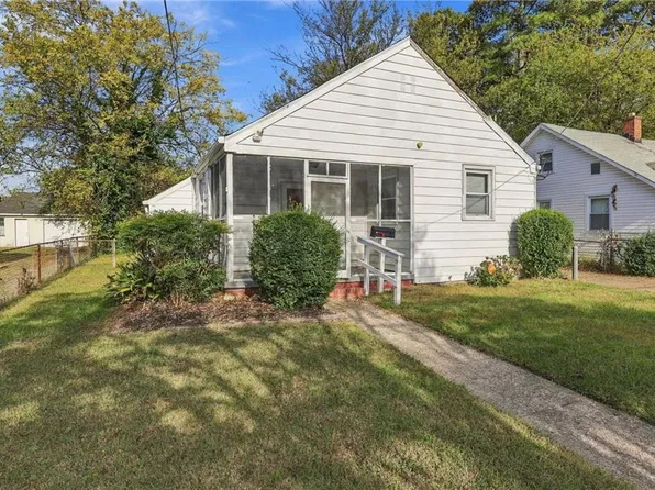 7538 Yorktown Dr, Norfolk, VA 23505