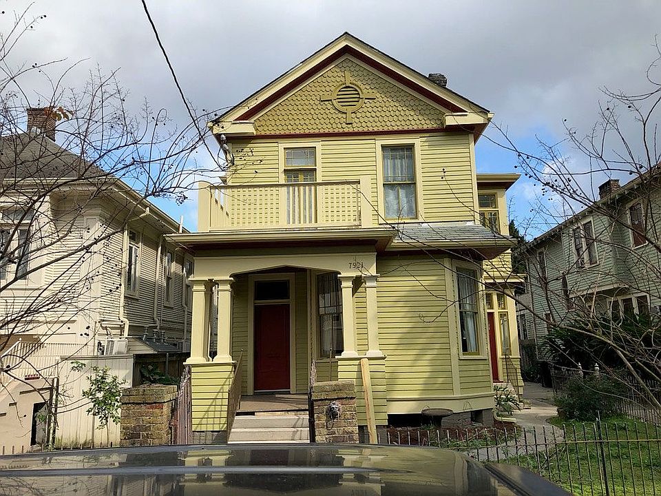 2nd image of 7919 Spruce St