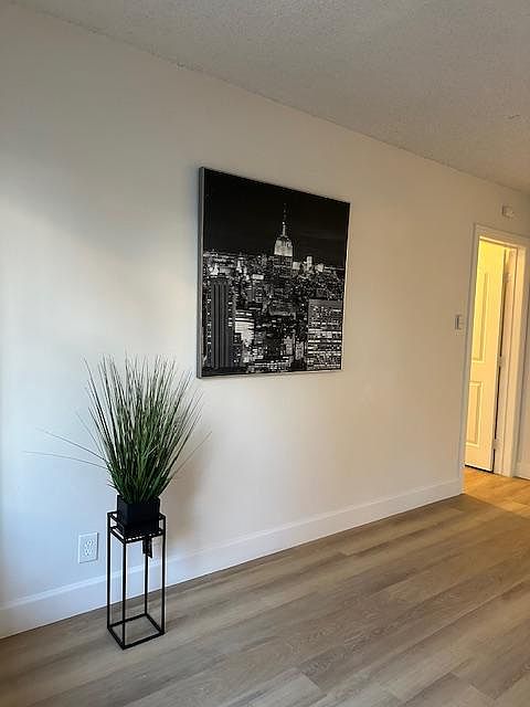 1st image of 20528 Hartland St #5