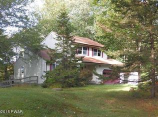 135 Weasel Rd, Dingmans Ferry, PA 18328