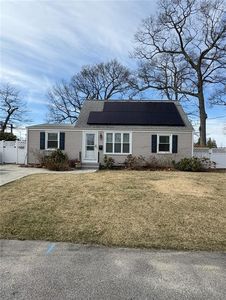 21 Airway Rd, Warwick, RI, 02886