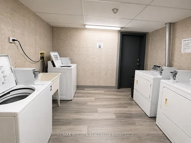 139 Westchester Cres #15 — Photo 8