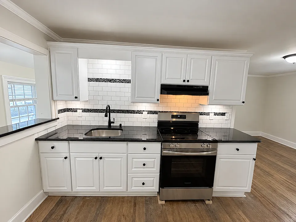 24 N Washington Ave #4