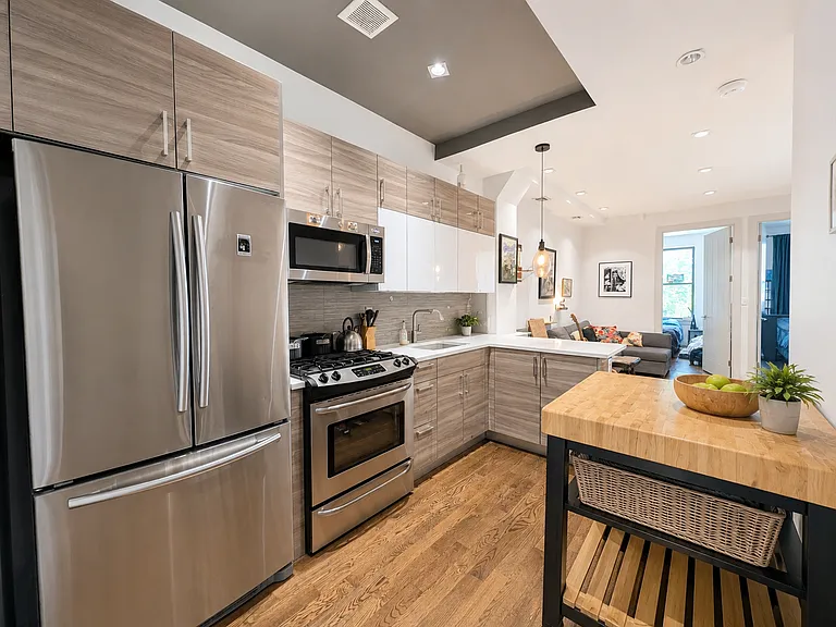 177 Wyckoff Ave #1L — Photo 1
