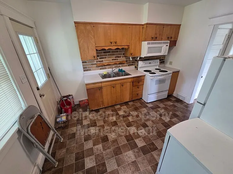 104 Morley Pkwy — Photo 5