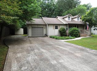 37 Myrtle Ct, Crossville, TN 38555