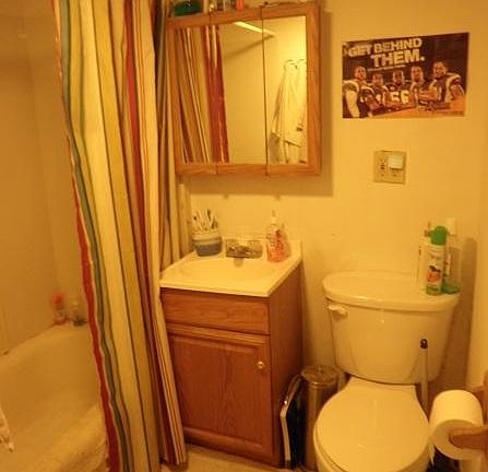 5th image of 614 4th Ave SE