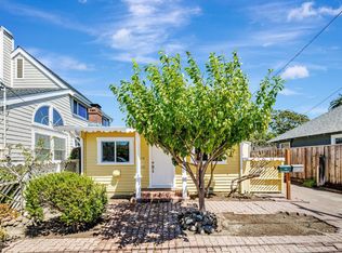 216 2nd Ave, Santa Cruz, CA 95062