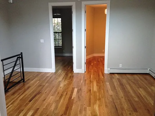 Rented by Premier Metro Realty Corp | media 11