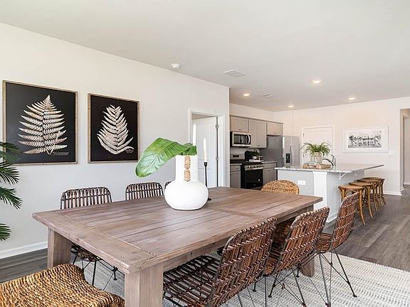 7th image of this home