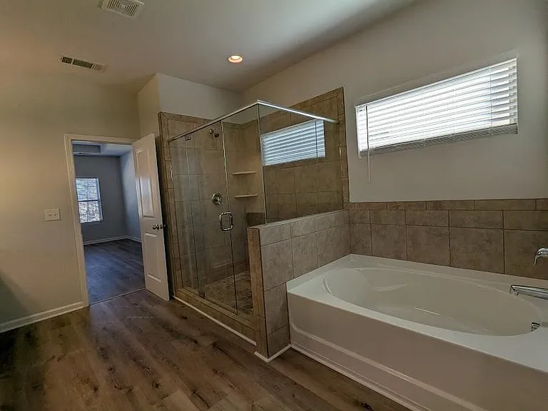 2034 Britt Dr — Photo 17
