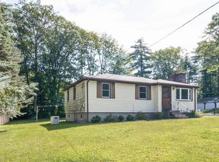 11 Janie Ave, Franklin, MA 02038