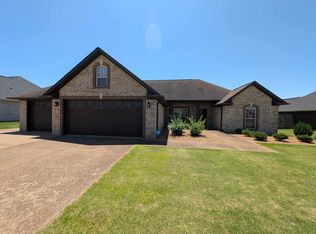 352 Vista Dr, Medina, TN 38355