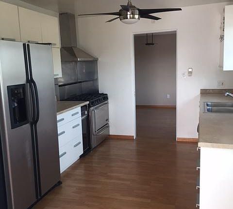 3rd image of 4727 Park Blvd