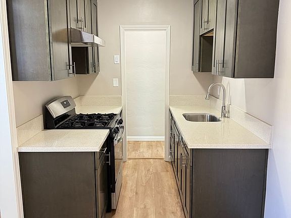 5th image of 1724 H St APT 11