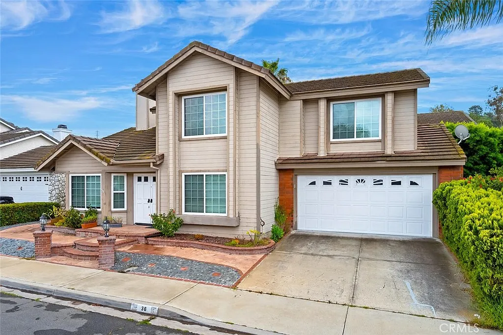 4 bed, 1546 sqft, $4,900 — Photo 2