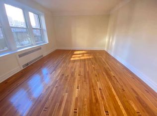 62-82 Saunders St #E2, Rego Park, NY 11374