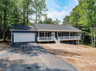 90 Locust Tree Ln, Front Royal, VA 22630