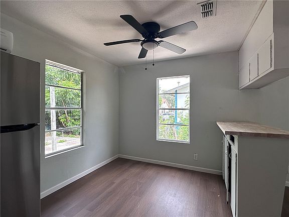 3rd image of 4533 Bluebelle Ln