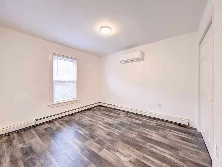 1250 North Ave — Photo 42