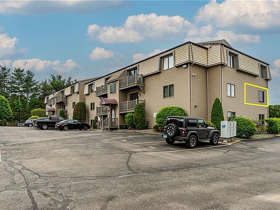 2nd image of 80 Village Ct