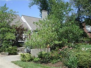 2nd image of 145 Edgemoor Dr