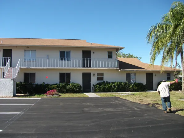 4616 Skyline Blvd, Cape Coral, FL 33914