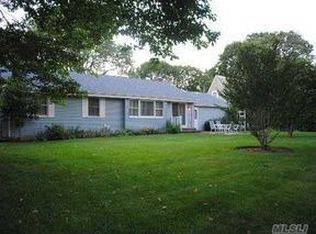 8 Longview Ct, Huntington, NY