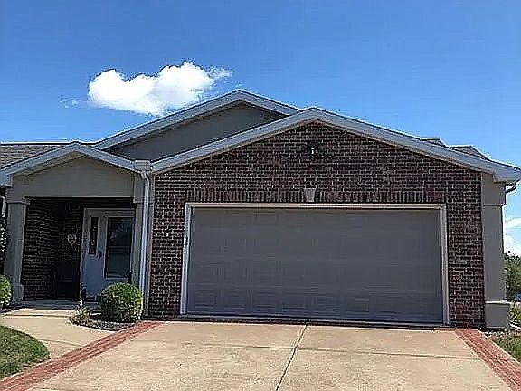 2nd image of 6922 N Adkins Dr