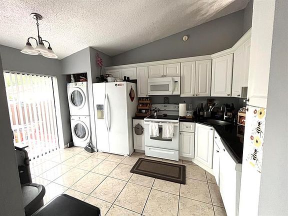 2nd image of 4913 Sable Pine Cir APT D