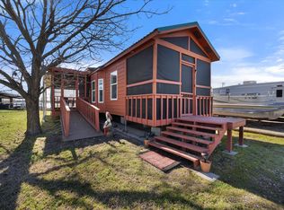 2092 Pelican Isle Dr, Kerens, TX 75144