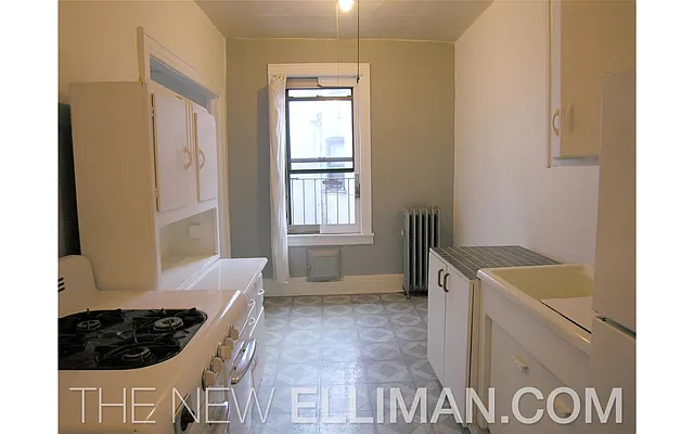 Rented by Douglas Elliman | media 24