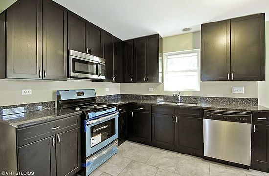 3rd image of 8300 Hamlin Ave #0