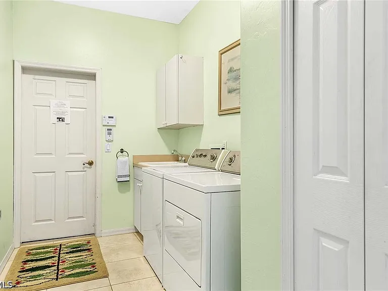 2807 SW 31st Ln — Photo 22