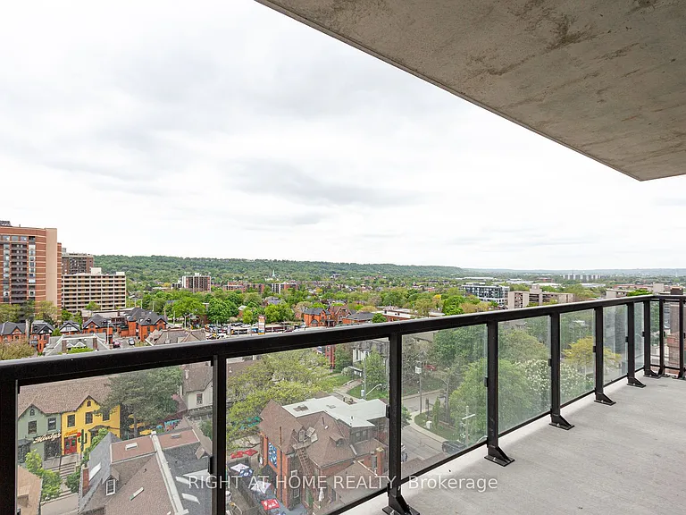 15 Queen St S #1014 — Photo 32