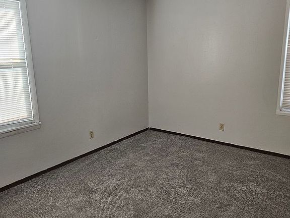 3rd image of 523 Saint Dorothy Dr