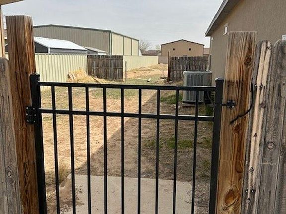 5th image of 4002 S Pat Garrett Rd