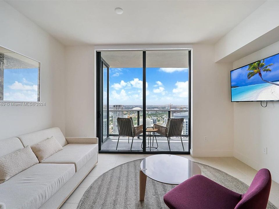 1st image of 601 NE 1st St #4503