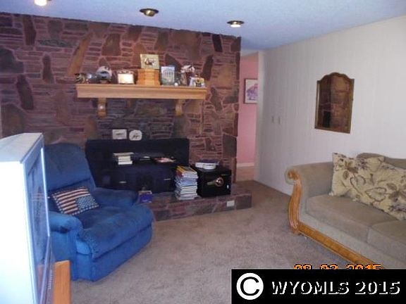 5th image of 795 Wilkes Dr