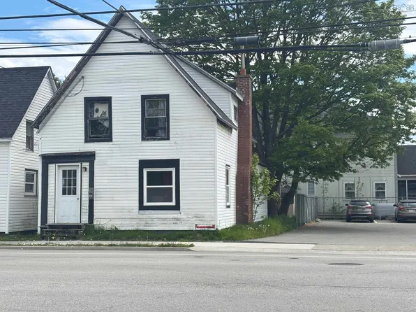 33 Parade St, Yarmouth, NS B5A 3A6