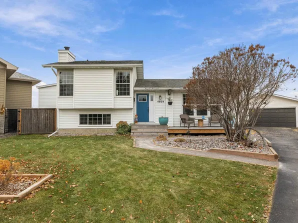4809 42nd Ave, Beaumont, AB T4X 1E9