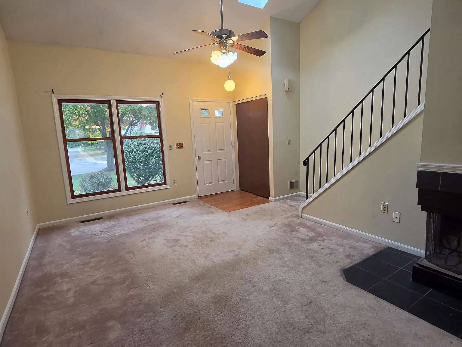 27 Walnut Cir — Photo 3
