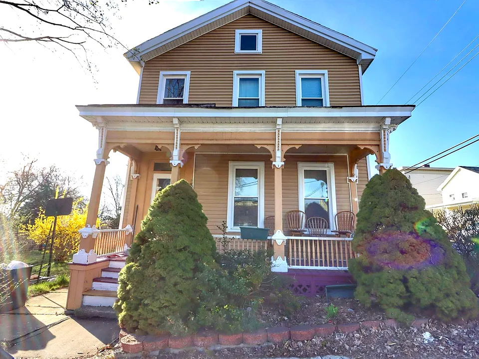 34 Kimball St #1