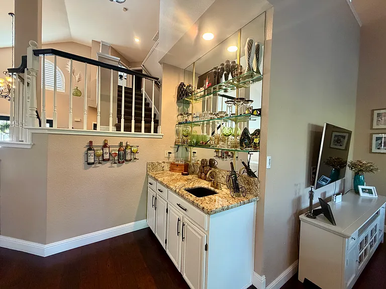 2205 Prestwick Dr — Photo 24