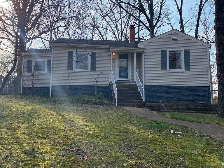 1127 Glenn Ave — Photo 1