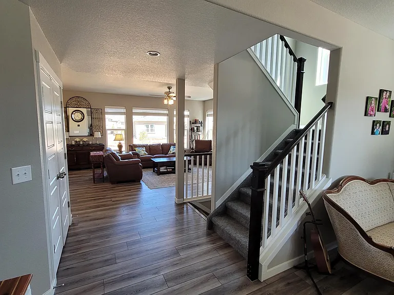 10135 Thrive Ln — Photo 4