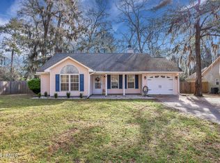 5 Spanish Moss Dr, Beaufort, SC 29907