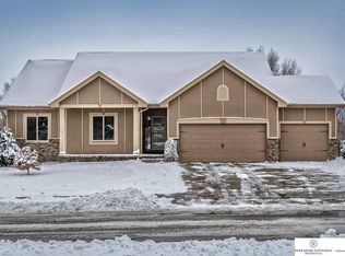 18308 Honeysuckle Dr, Elkhorn, NE 68022